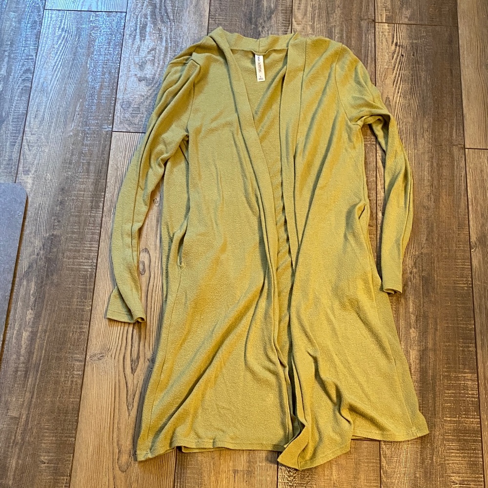 Zenana Outfitters Olive Green Cardigan